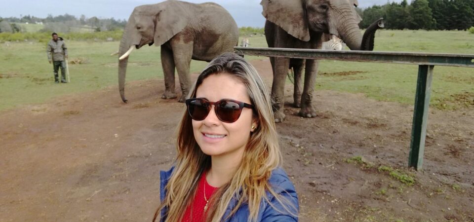 Foto testimonió de estudiante con elefantes
